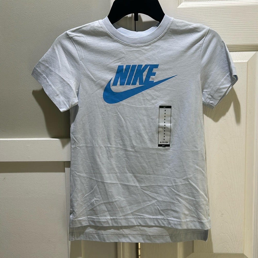 Nike the Nike tee size small light blue